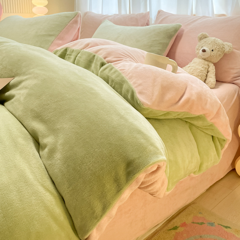 Color sólido otoño invierno leche de lana de cuatro piezas de lana de coral cama de lana de tres piezas de lana de invierno más grueso nuevo estilo de franela