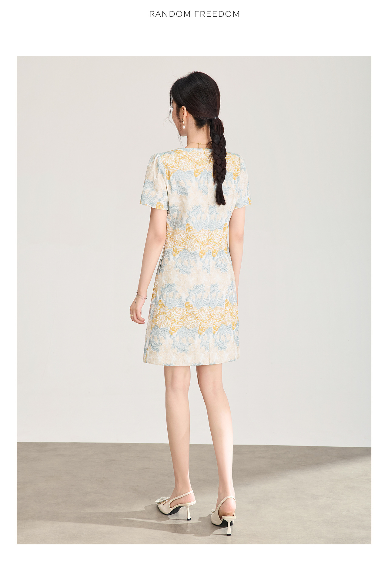 Đầm suông nữ midi dệt satin thêu jacquard tay ngắn — xanh lam chi tiết 15