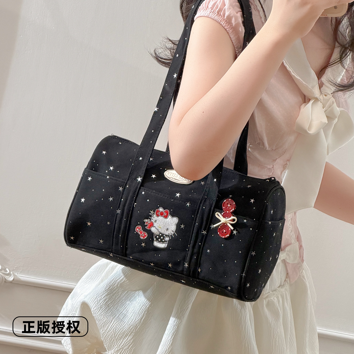 Officially licensed Sanrio Korean style Hello Kitty embroidered star-patterned women's large-capacity cute commuter handbag/shoulder bag.