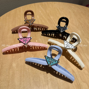 ������P�¿��ǹ�ɫץ�A��̖�߼��Еr�Ђ��ԾW�t���~�A�^�^�Ů�l
