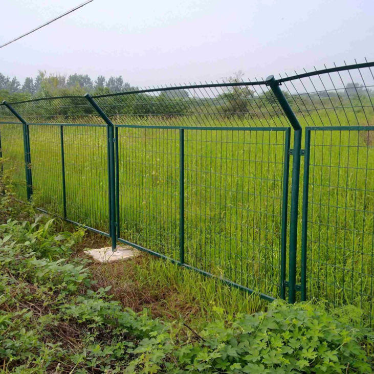 现货批发护栏网光伏围栏网高速公路防护池塘水库河道双边丝护栏