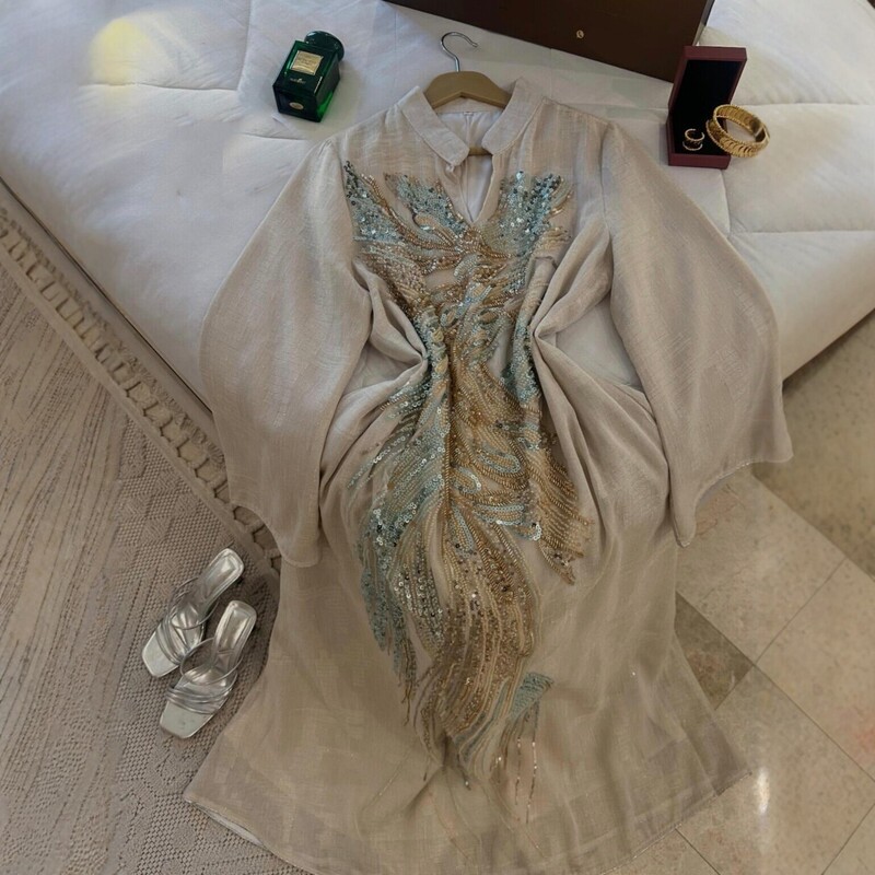 Heavy-duty sequin embroidered long-sleeve dress for women, elegant and stylish, V-neck, loose-fitting party dress, high-end linen fabric Heavy-duty sequin embroidered long-sleeve dress for women, elegant and stylish, V-neck, loose-fitting party dress, high-end linen fabric