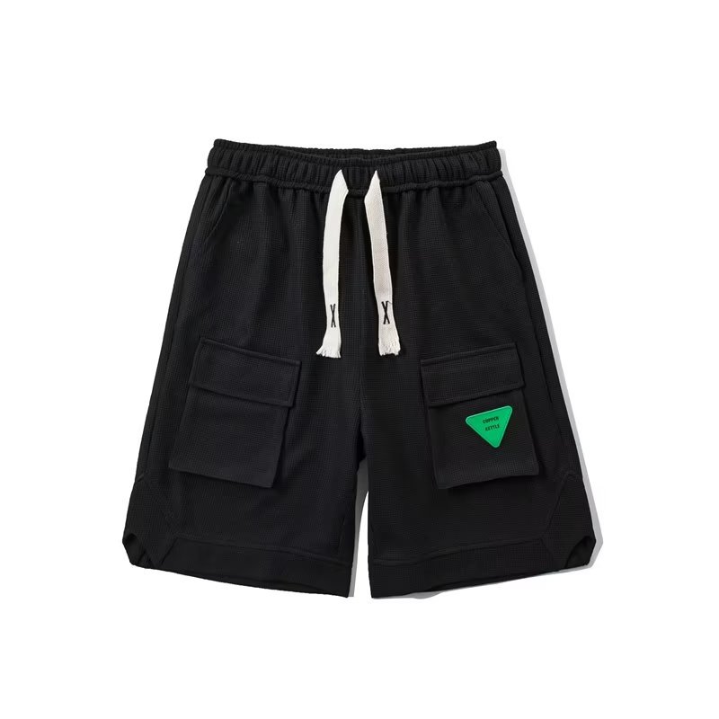 Pantalones cortos de herramientas casuales para hombres, ropa exterior de verano, pantalones de cinco puntos bf sueltos de la marca de moda, pantalones rectos de todo fósforo para adolescentes de estilo de Hong Kong