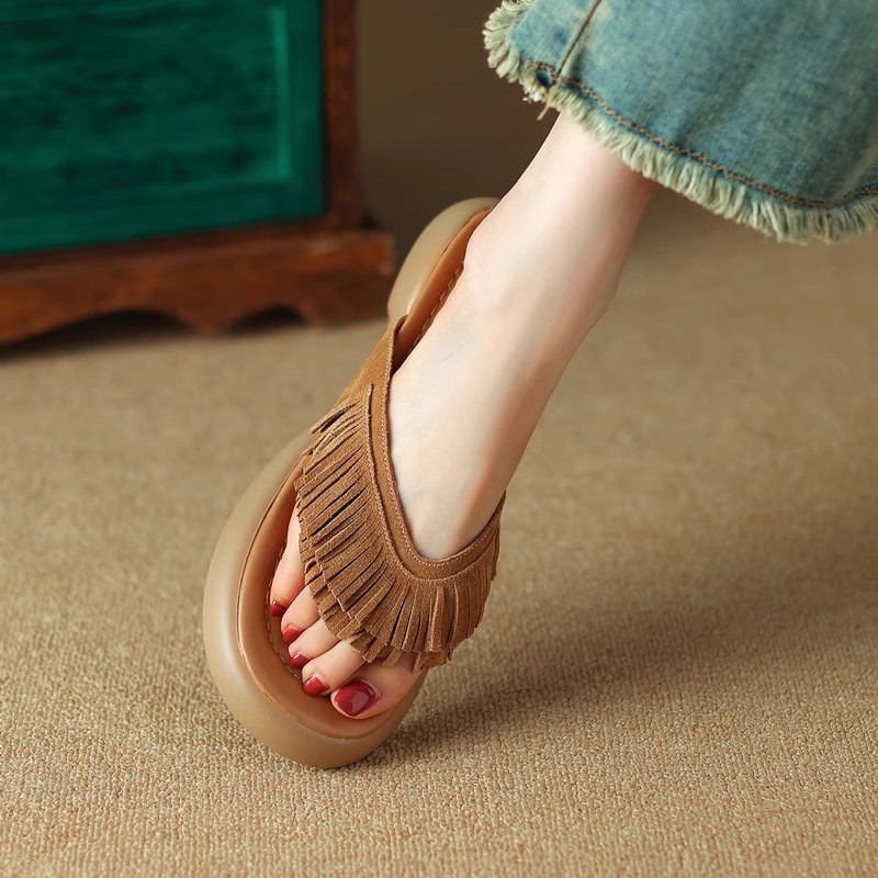 Modische Oberbekleidung, römische Hausschuhe mit dicken Sohlen, gefrostetes weiches Leder, Flip-Flop, Retro-Sandalen für Damen, dicke Plateau-Quastensandalen_voghion.com