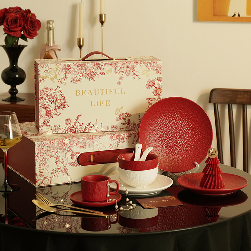 Red Rock Pattern Shallow Relief Disc Christmas Western Steak Plate Home Tea Set Combination Brocade Box Housewarming Gift