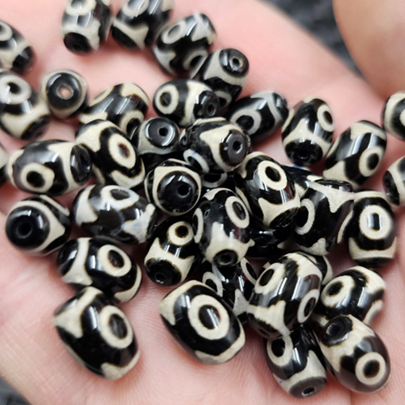 Black and White Three-eyed Dzi Beads, Jade Loose Beads, Agate Oval, Passepartout Bracelets, Necklaces, Jewelry Accessories, Handmade Beads Black and White Three-eyed Dzi Beads, Jade Loose Beads, Agate Oval, Passepartout Bracelets, Necklaces, Jewelry Accessories, Handmade Beads