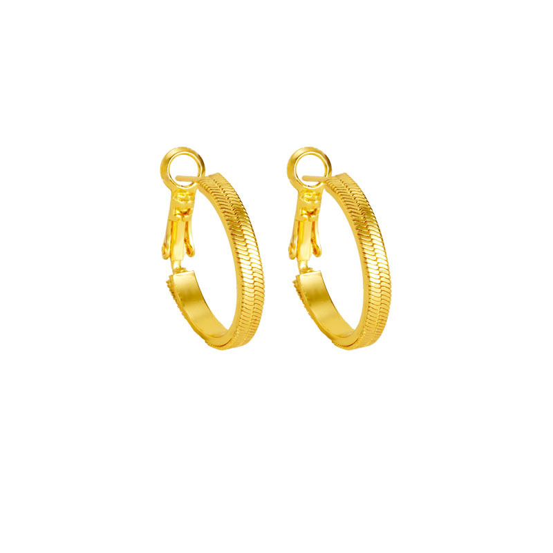 Pendientes de oro de arena vietnamita de nuevo estilo de lujo ligero patrón geométrico esmerilado anillo de oreja femenina nicho simple durante mucho tiempo sin decoloración