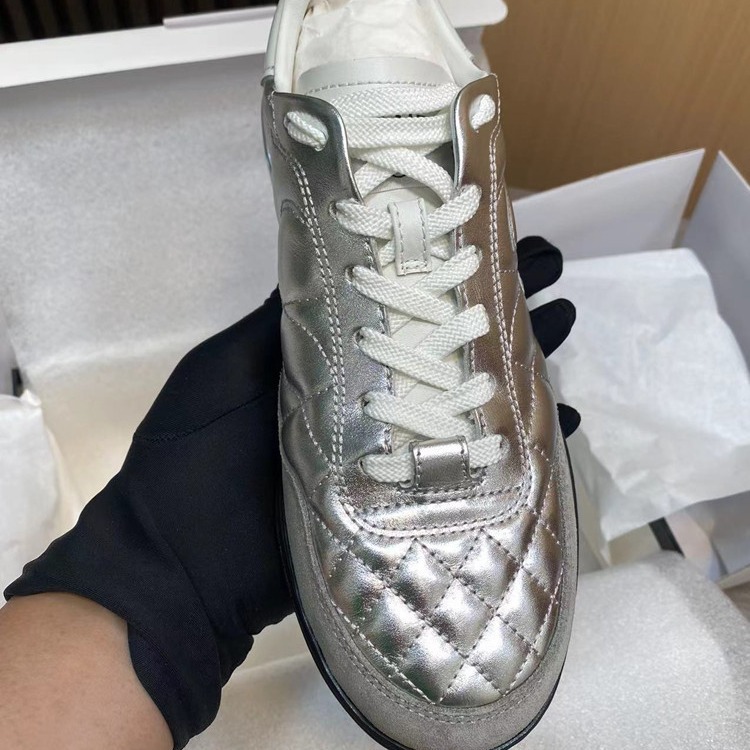Xiangnaiyin シルバー 24 オイルワックスレザー菱形レースアップフラットトレーニングシューズカジュアルスポーツフォレストシューズテニスホワイトシューズ|undefined
