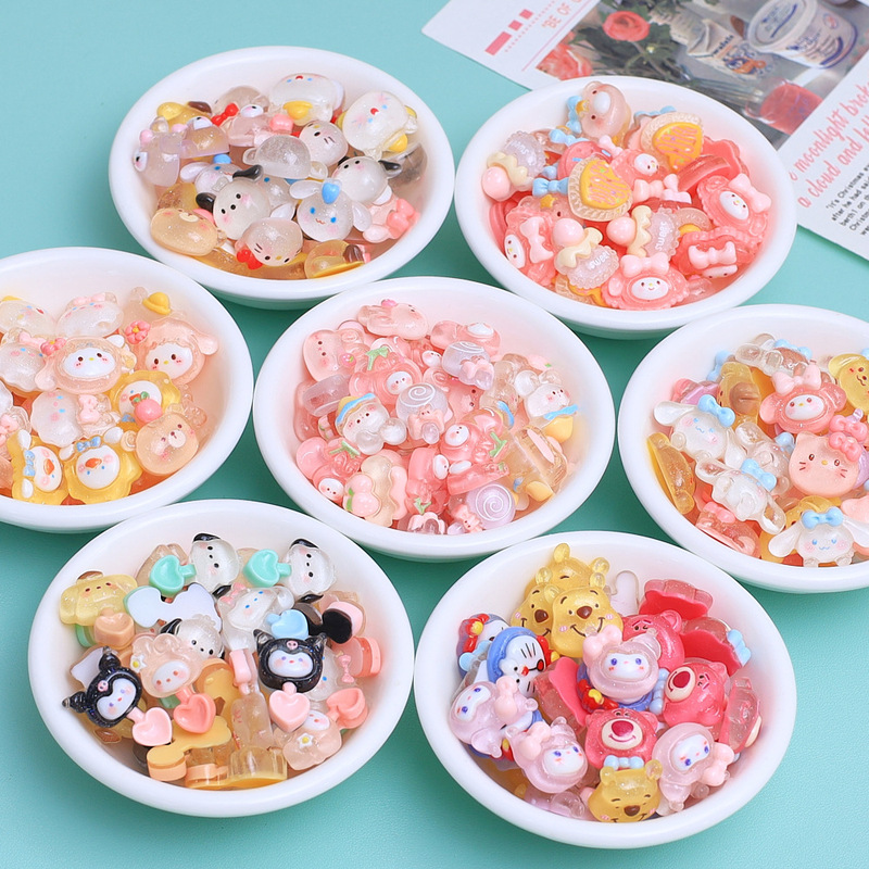 Mini Ice Transparent Small Animal Mixed Cartoon DIY Jewelry Accessories Cream Glue Resin Small Accessories Nail Art Material Package Mini Ice Transparent Small Animal Mixed Cartoon DIY Jewelry Accessories Cream Glue Resin Small Accessories Nail Art Material Package