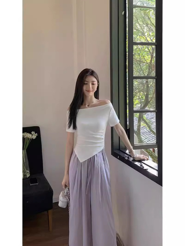 源一字肩半袖tシャツ女装夏の新型デザイン感がスリムで短い気質が肩を露出している上着|undefined