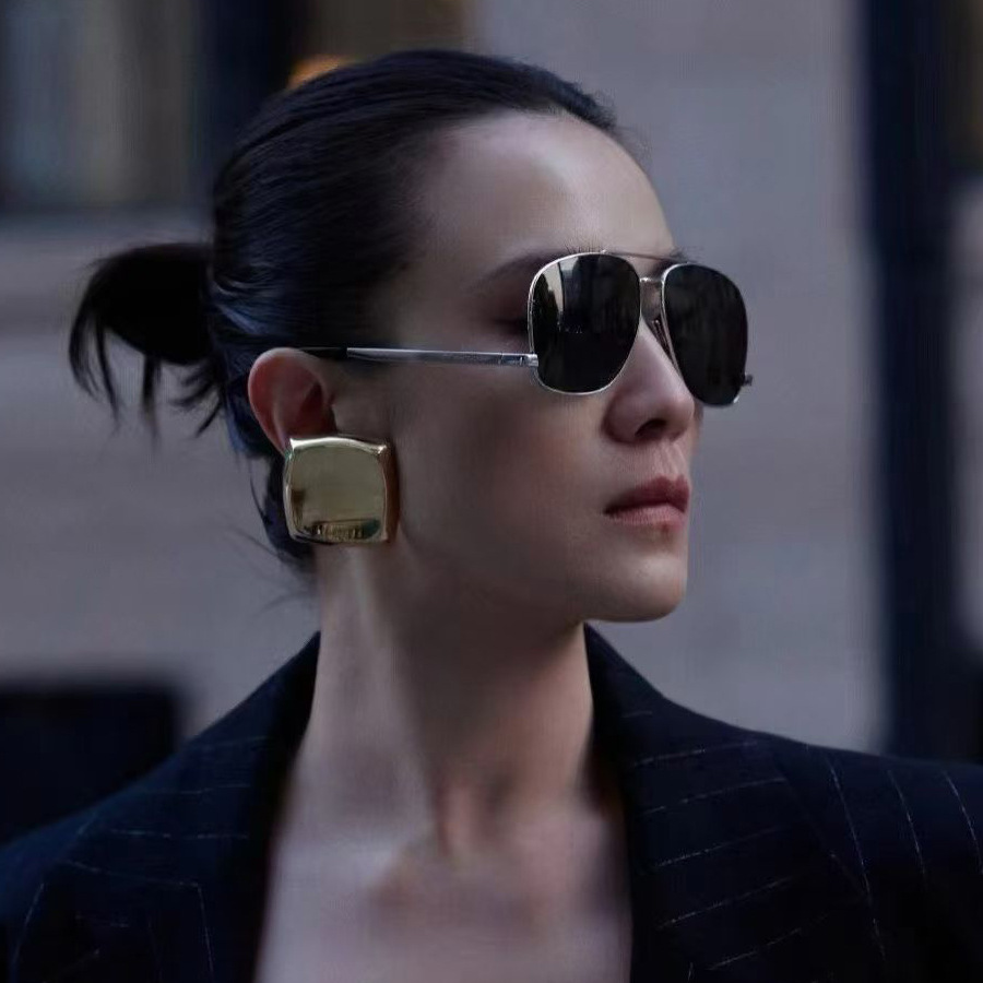 欧美宋佳同款墨镜女高级感反常规低镜腿设计飞行员偏光太阳镜男潮