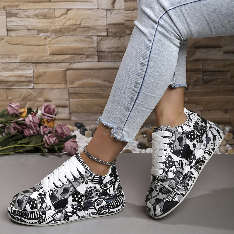 Sneakers Fashion Painted Graffiti plus size Sports Women's Shoes New Style Outer Wear Lace-up Comfortable Platform White Shoes Sneakers Fashion Painted Graffiti plus size Sports Women's Shoes New Style Outer Wear Lace-up Comfortable Platform White Shoes