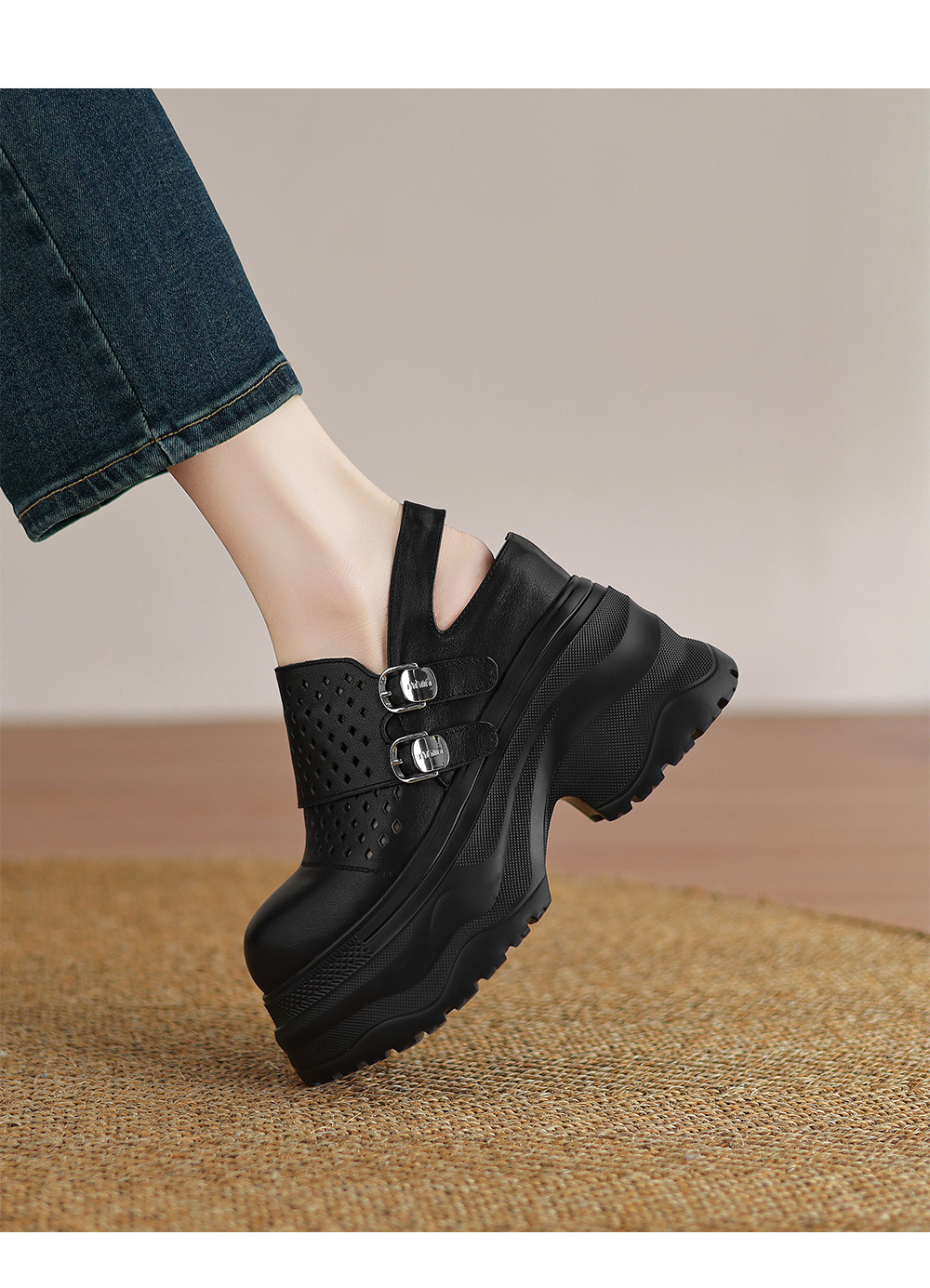 Sandal cao gót nữ đế xuồng 12cm bít mũi hở gót phong cách La Mã — Màu đen, Màu trắng chi tiết 10