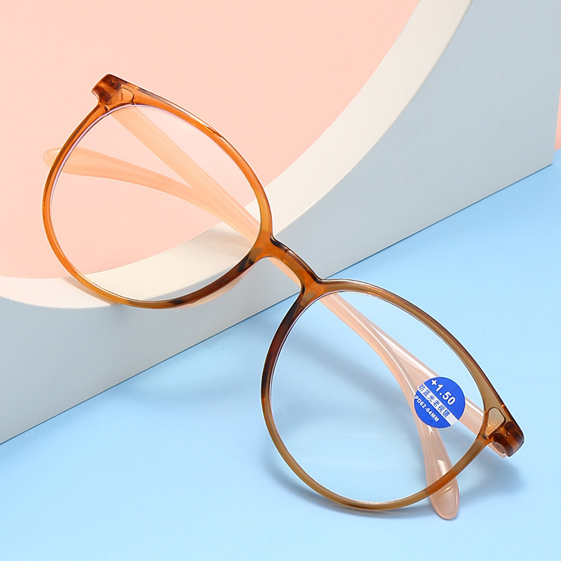 2023 new lightweight fashionable anti-blue light reading glasses large round frame middle-aged and elderly high-definition reading glasses street stall wholesale