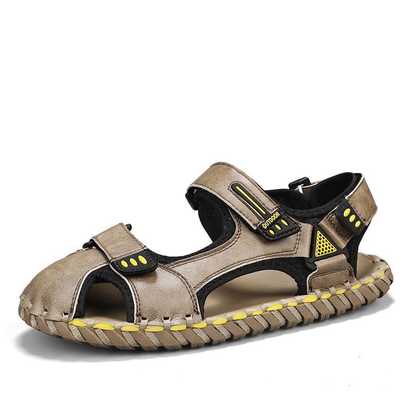 가죽 샌들 하이 엔드 남자 여름 미끄럼 올 매치 아우터웨어 통기성 플러스 사이즈 가죽 캐주얼 핸드 메이드 샌들 비치 슈즈