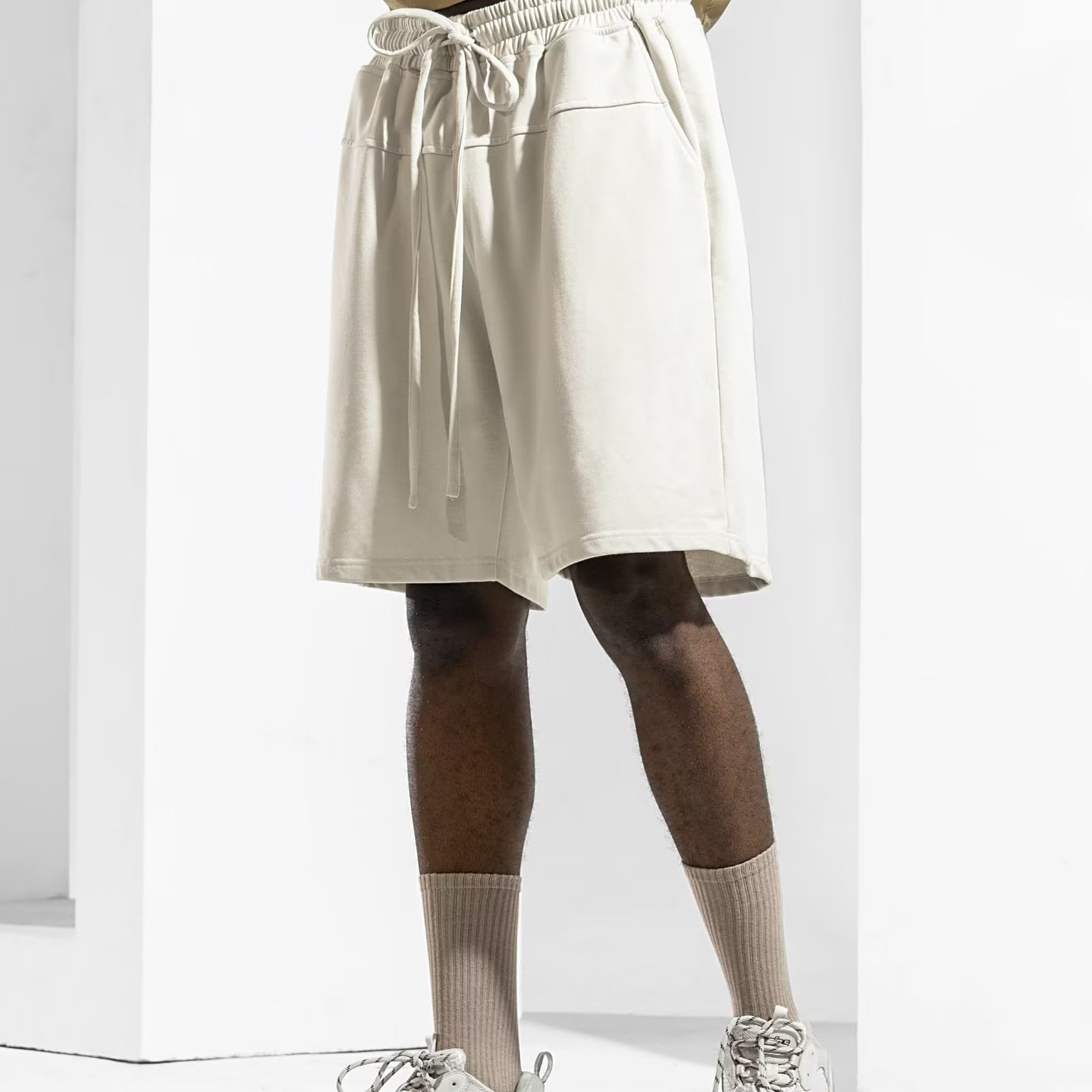 Pantalones cortos casuales de verano para hombres, marca de moda ins, color sólido, contraste simple, pantalones de chándal de cinco puntos rectos sueltos casuales