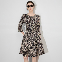 2430507-��ʽ����С��ɽ�軨�B��ȹ����A��ȹ�@���߷�����|Ů�b