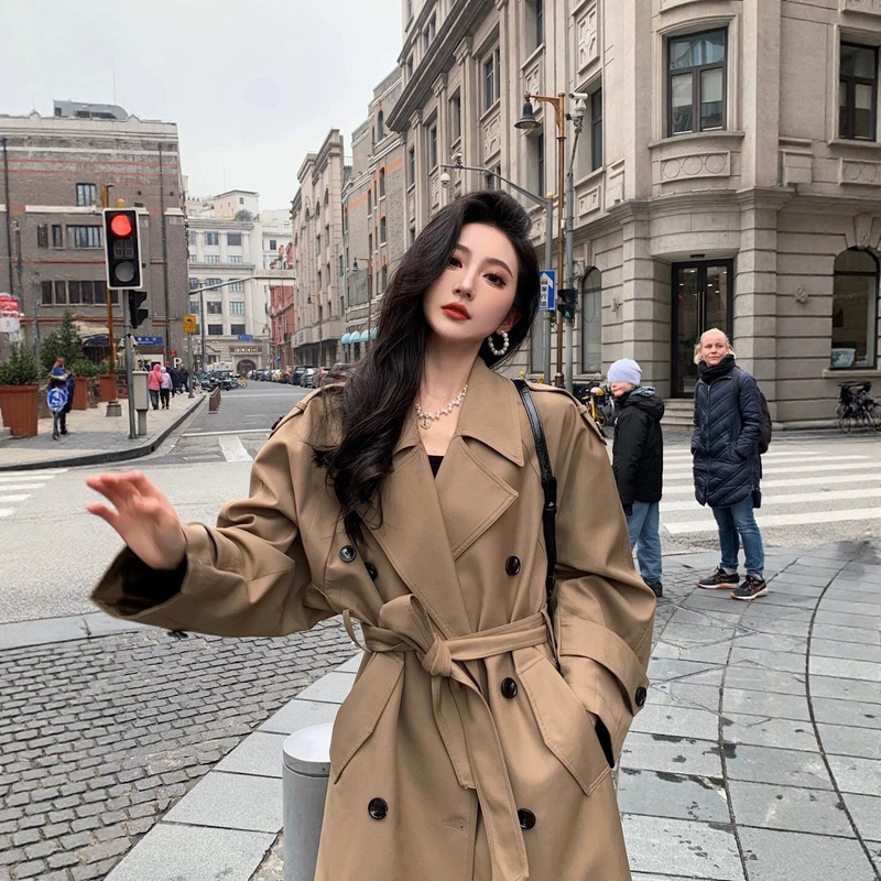 Women's trench coat 2026 new model, extremely stylish, oversized, double-breasted, long style, elegant khaki coat for tall individuals
