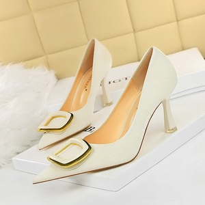 0382-2 the European and American wind fashion sexy nightclub show thin party shoes high heels square buckle stone grain 