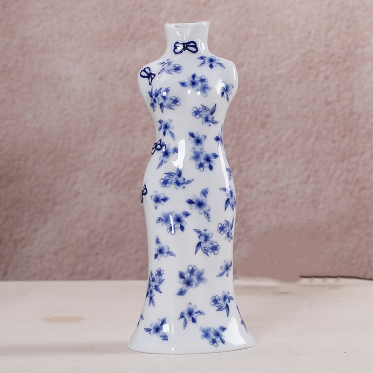 Flores de porcelana azul, vasos de flores de cerámica de lujo ligero, flores de alto nivel, decoración de mesa de comedor de estilo nuevo chino