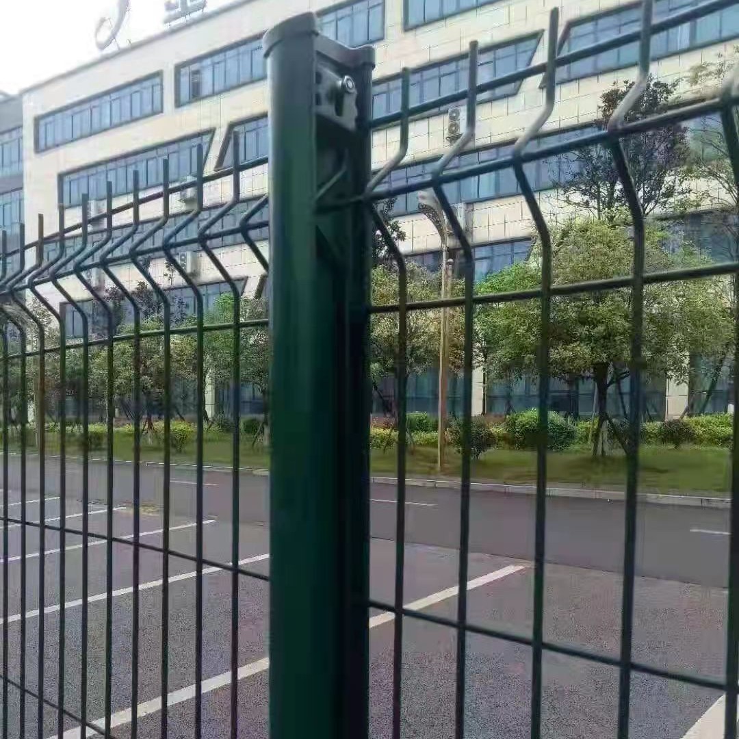 重庆贵州护栏网车间隔离网隔离网高速公路两侧防护网框架护栏网