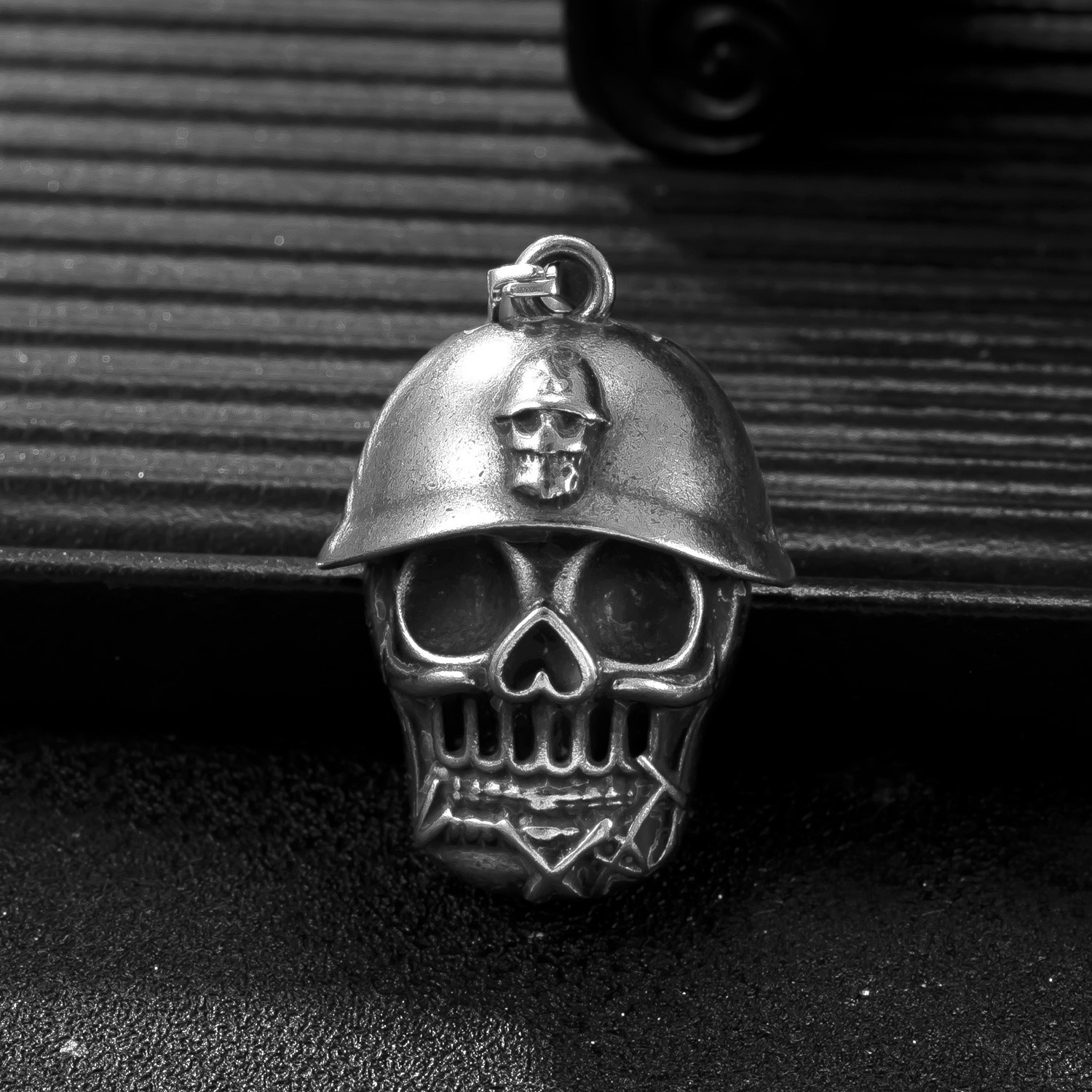 Colgante único Joyas de fundición de acero inoxidable transfronterizas Accesorios de collar de calavera Personalidad Exageración Fábrica de accesorios de joyería de bricolaje