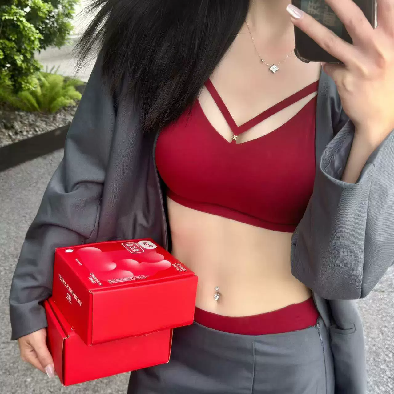 VS Wei Mi Новый год Ограниченная счастливый красный комплект нижнего белья