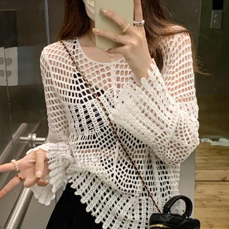 Women's Korean-style Hollow-out Batwing Sleeve V-neck Sweater for Summer New Lazy-style plus size Loose Blouse Top