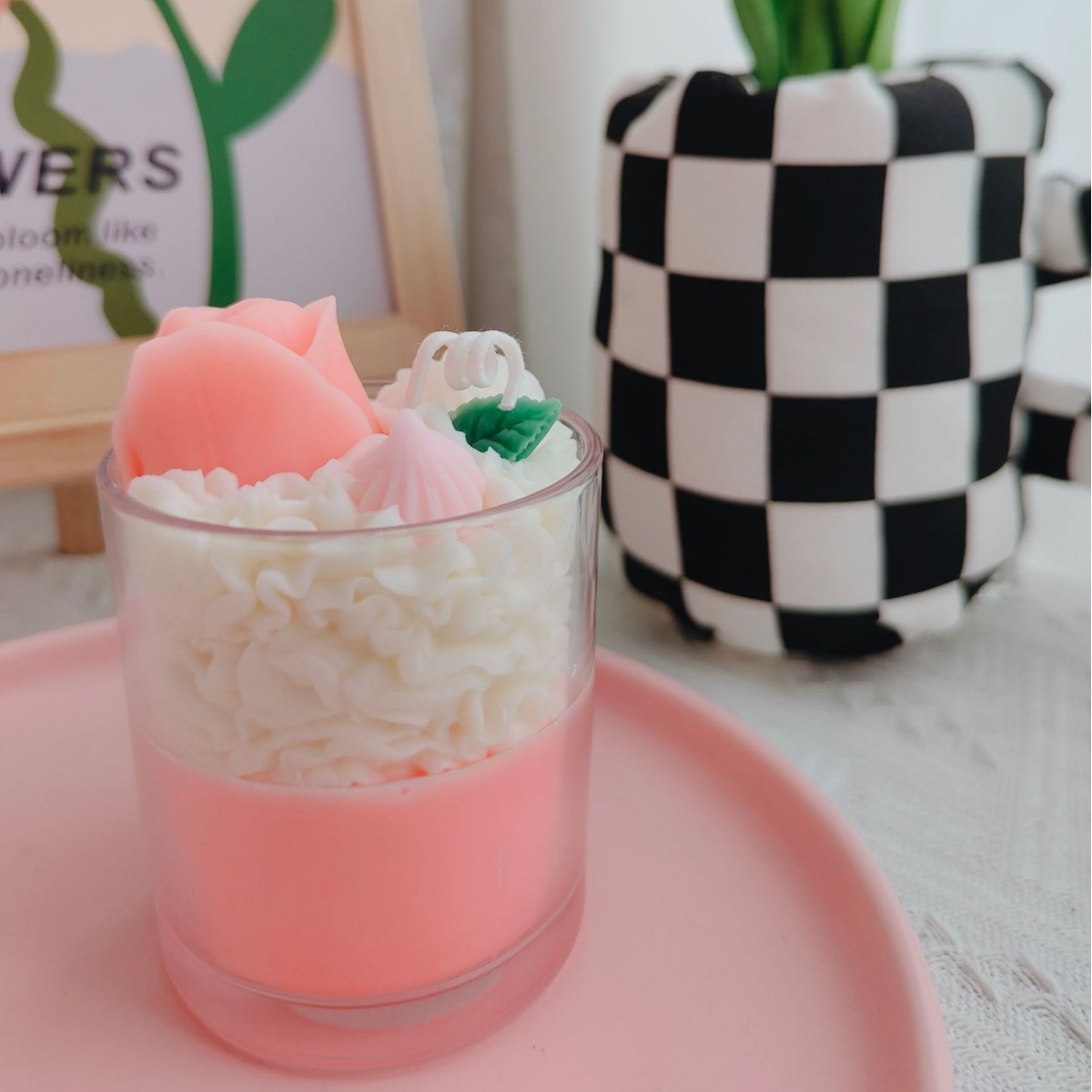 Erdbeer-Schokoladen-Duftkerze aus Sojawachs, handgefertigt, ideal als grenzüberschreitendes Geschenk, Dessert, Halloween oder Weihnachten_voghion.com