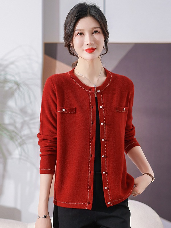 Fashionable sweater