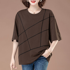 中年のお母さんの純綿のtシャツの女性の半袖の夏服のゆったりしている大きいサイズのtシャツはお腹を遮ってやせています。