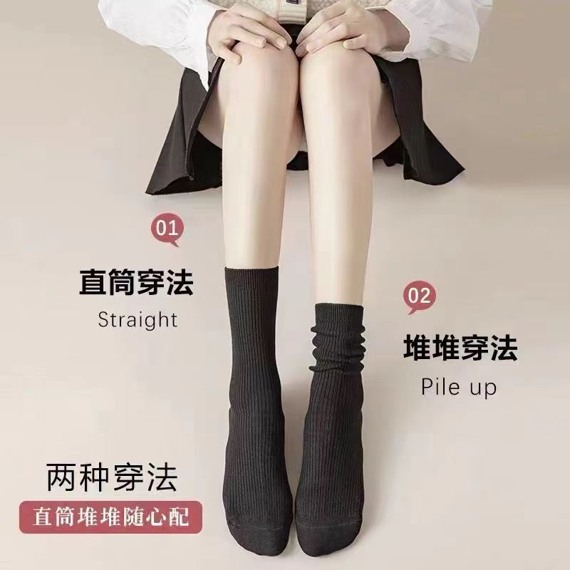 黒と白のファッションの靴下の女子学生のストッキングの綿の靴下は春と秋の季節の女子学生の靴下の諸及び靴下業の女性の靴下の秋を卸売りします。|undefined