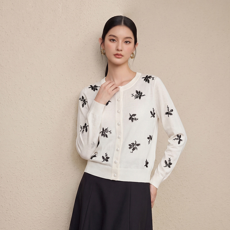 High-end 2026 Autumn Handmade Beaded Floral Knit Cardigan for Women, Round Neck Wool Blend Sweater Coat High-end 2026 Autumn Handmade Beaded Floral Knit Cardigan for Women, Round Neck Wool Blend Sweater Coat