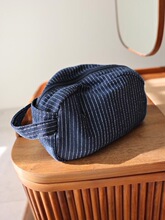 L 28193 Classic Stripes Large Capacity Makeup Bag ���ƻ�ױ��