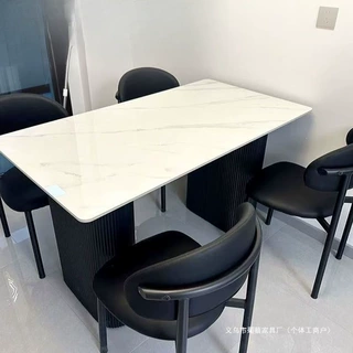 品牌极简黑色哑光岩板餐桌椅组合小户型轻奢家用出租屋饭桌长方形