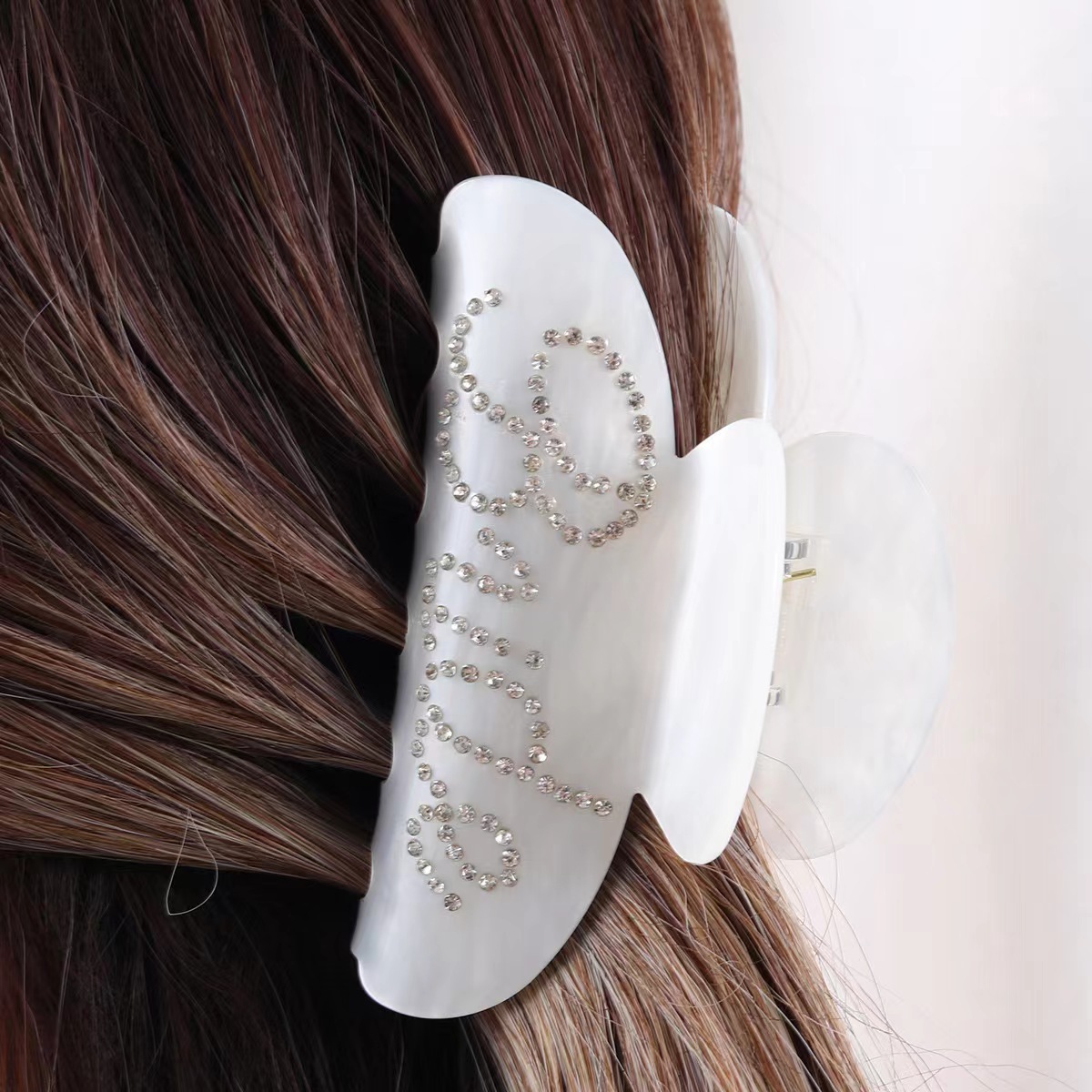 Factory Wholesale Imitation Acetic Acid Clip with Diamonds and Multi-Diamond Colorful Fish White Double-Sided Diamond Bridal Hair Clip Shark Clip Cross-Border