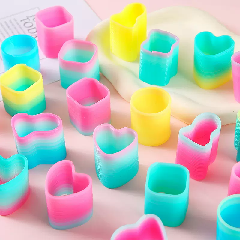 台湾色异形弹簧圈形状彩虹圈爱心菱形圈弹力圈奖品跨境货源散装