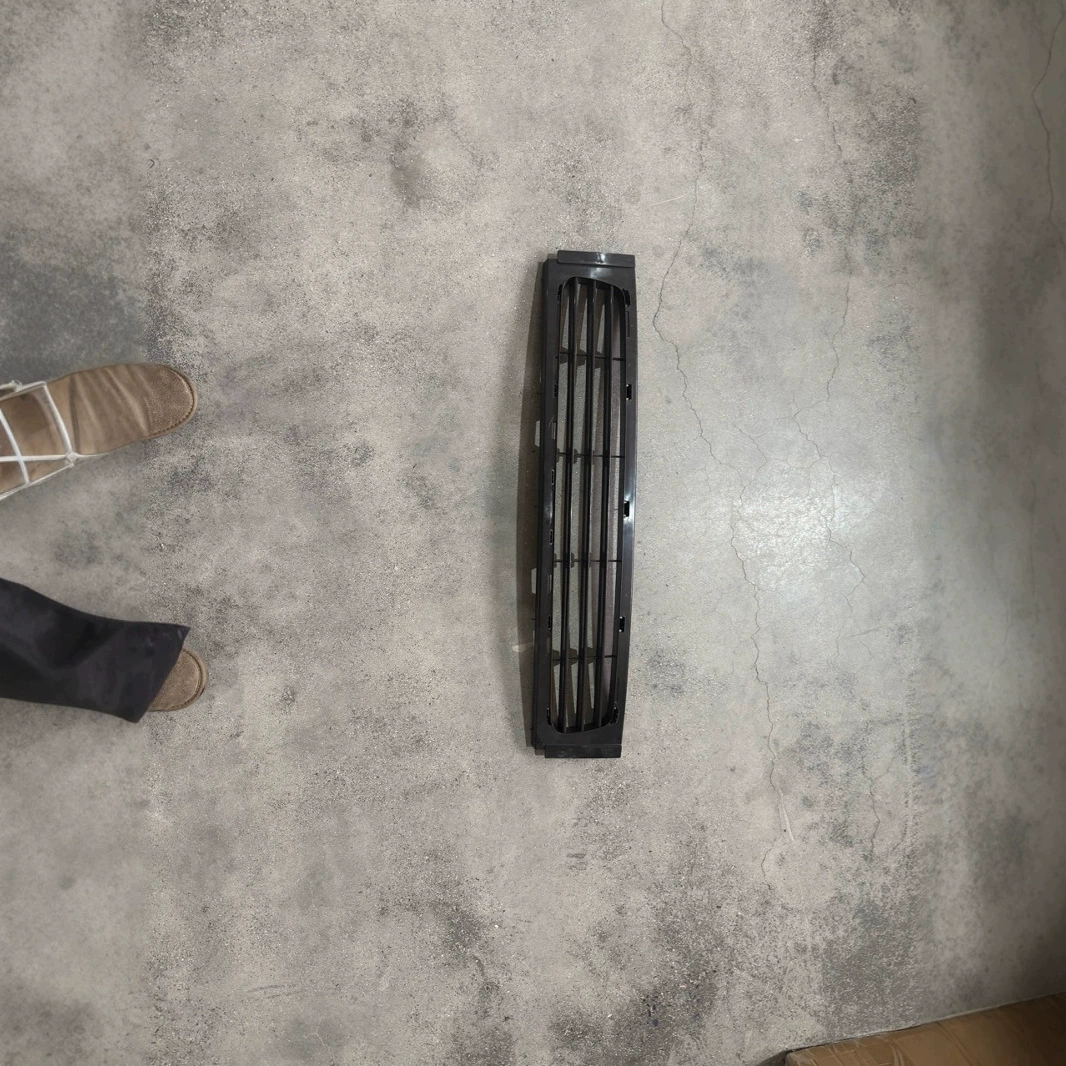 Подходит для передней решетки радиатора Porsche Cayenne 2003-2006 годов, артикул 95550568300