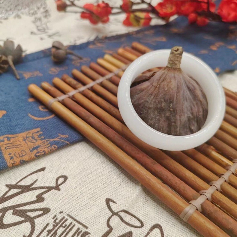 Vòng tay ngọc bích Hetian tự nhiên Tân Cương – ngọc bích trắng mỡ cừu chính hãng, phong thủy bình an chi tiết 3
