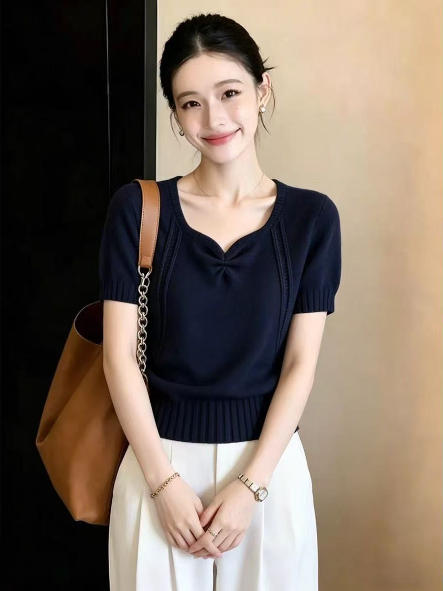 Áo thun nữ cổ V tay ngắn dáng ôm, phong cách Pháp thanh lịch — Xanh navy
