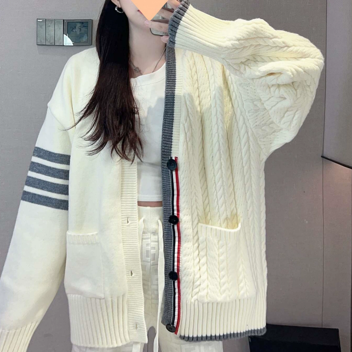 Корейский стиль с цветными блоками в ленивом стиле, свитер с v-образным вырезом, куртка для женщин на осень и зиму, новый свободный и универсальный вязаный кардиган контрастного цвета