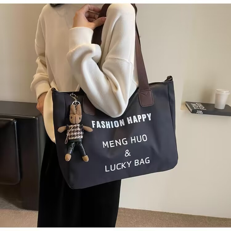 Fábrica nueva bolsa de hombro de mujer ciudad simple bolsa de mano de viaje especial de gran capacidad bolsa de trabajo de ocio de mujer image 6