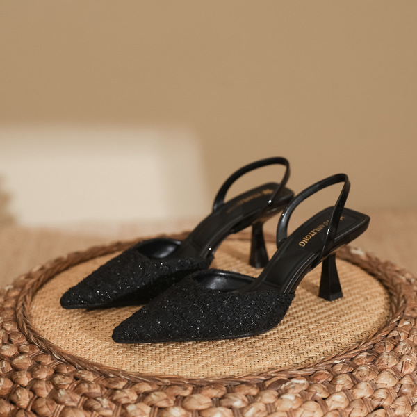 Summer fashionable sandals