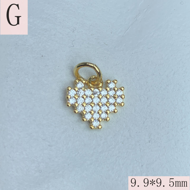 1 Piece 12.1*12.5mm 7.8*12.5mm 9.7*8.1mm Copper Artificial Crystal Zircon 18K Gold Plated Heart Shape Lock Pendant display picture 7