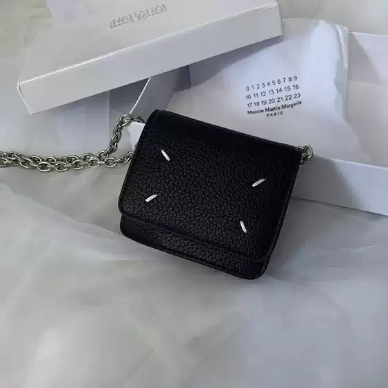 Hot-Selling Dropship 2025 Top-Layer Leather Mini Chain Shoulder Bag Crossbody Bag for Men and Women MM6