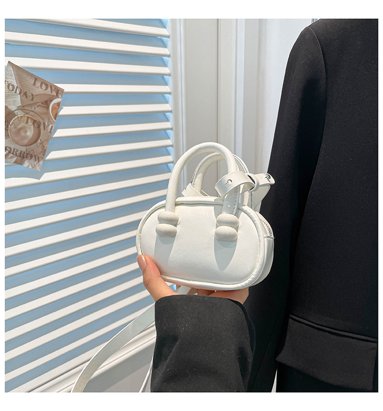 2025 New European and American retro handbag, mini pillow bag for women, fashionable crossbody bag, summer lipstick bag for women undefined