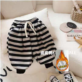 2025秋冬新款儿童条纹哈伦裤宝宝裤子秋冬韩版一体绒条纹缩口卫裤