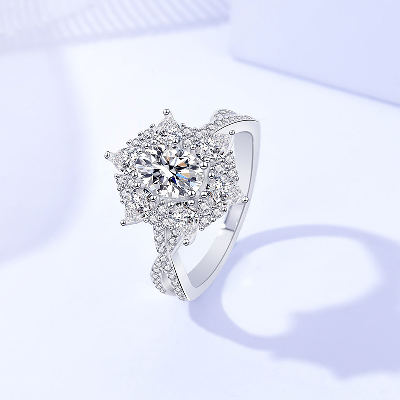 Damila s925 plata esterlina moissanite anillo de las mujeres de la personalidad europea y americana luz de lujo con incrustaciones de circón anillo transfronterizo exclusivo