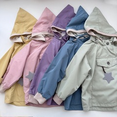 秋の新商品の先の尖った帽子の薄いタイプの精霊帽子の風衣のジャケットの屋外の突撃服