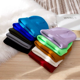 成人帽;围巾;成人手套